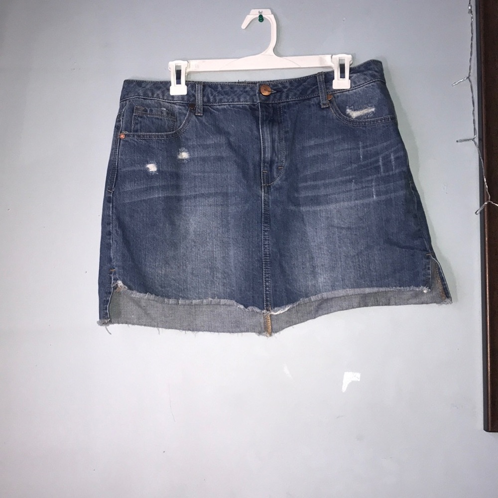 I am selling a mini skirt.